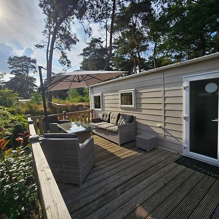 Luxe 4 Persoons Chalet Op 5 Sterren Camping Raalte Buitenkant foto