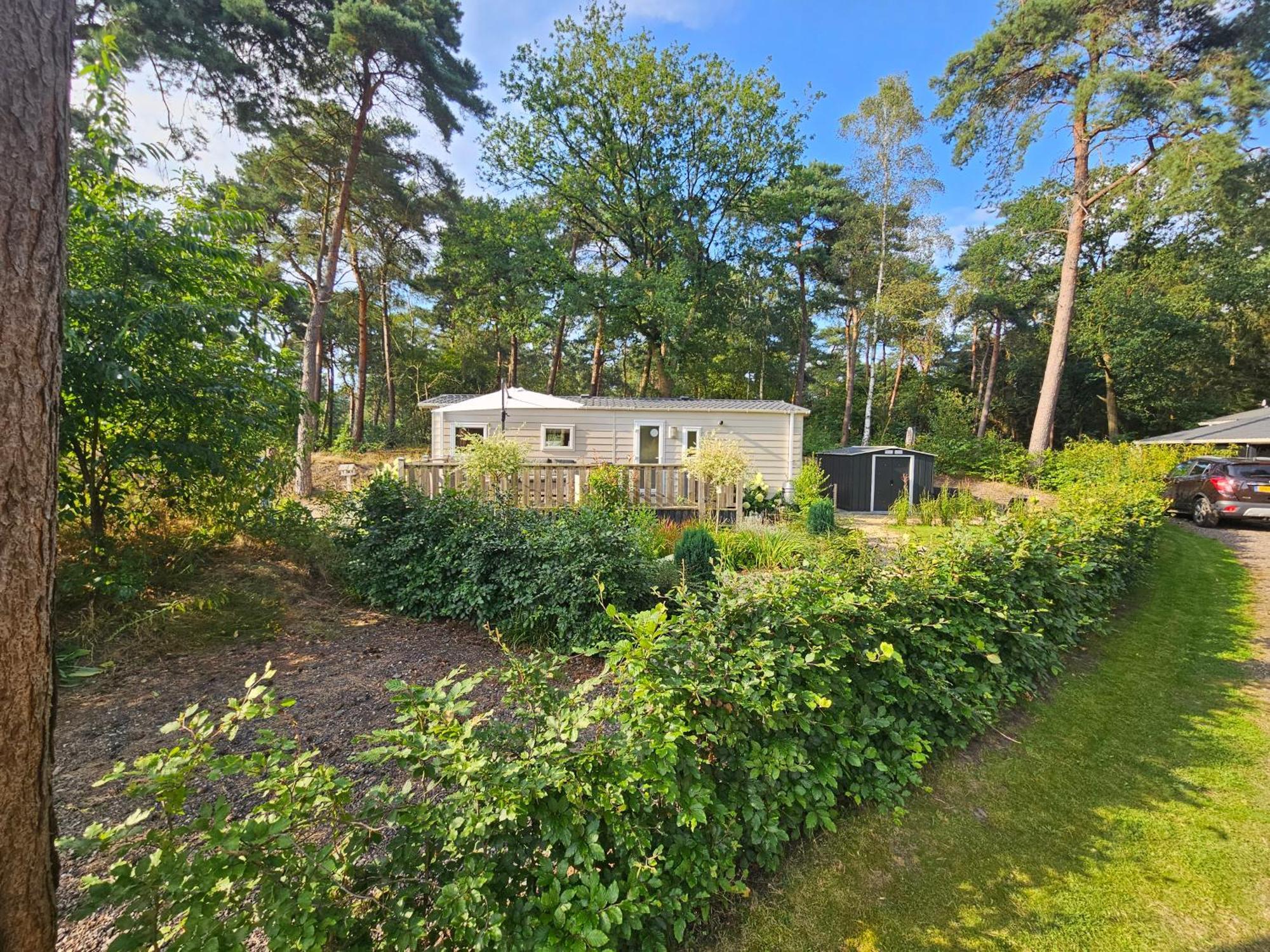 Luxe 4 Persoons Chalet Op 5 Sterren Camping Raalte Buitenkant foto